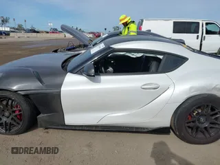 2021 Toyota Supra 3.0 with VIN WZ1DB0C09MW039777, listed as a IAAI auction lot 41915469 with 43,956 mi miles and . Bid and sale history available at DreamBid. Image 14.