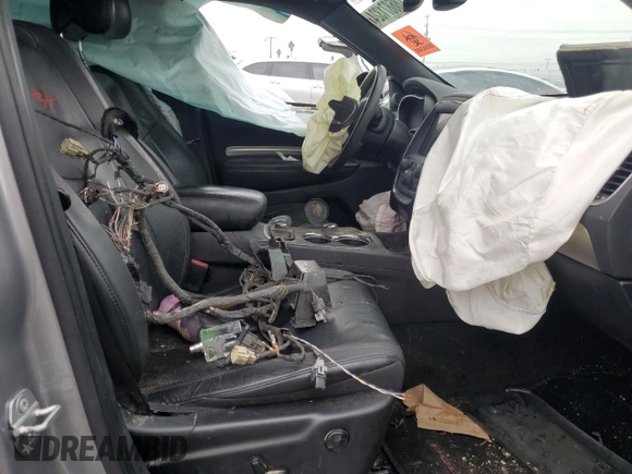 2015 Dodge Durango R/T with VIN 1C4SDJCT4FC863450, listed as a Copart auction lot 86871324 with Not Provided miles and Salvage Title. Bid and sale history available at carsss.com. Image 7.
