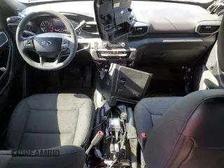 2022 Ford Police Interceptor Utility z VIN 1FM5K8AB3NGB75500, wystawiony jako Copart lot #48436845 z przebiegiem 35 870 mil mil oraz Szkoda całkowita • Salvage title. Historia ofert i sprzedaży dostępna na DreamBid. Obrazek 8.