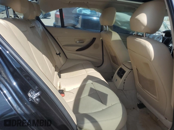 2015 BMW 3 Series 328d z VIN WBA3D3C58FK158347, wystawiony jako Copart lot #62387494 z przebiegiem Nie podano mil oraz Nie do naprawy • Non repairable. Historia ofert i sprzedaży dostępna na DreamBid. Obrazek 10.