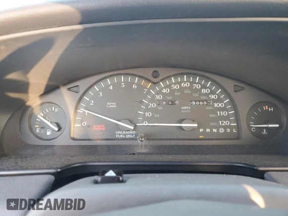 1994 Chrysler LHS z VIN 2C3ED56F7RH682200, wystawiony jako Copart lot #75204544 z przebiegiem 90 694 mil mil oraz Tytuł czysty. Historia ofert i sprzedaży dostępna na DreamBid. Obrazek 9.