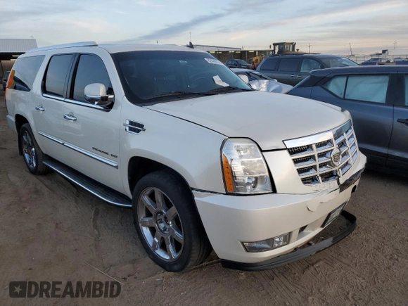 2010 Cadillac Escalade ESV Luxury z VIN 1GYUKHEF8AR102189, wystawiony jako Copart lot #82428034 z przebiegiem 163 848 mil mil oraz Szkoda całkowita • Salvage title. Historia ofert i sprzedaży dostępna na DreamBid. Obrazek 4.