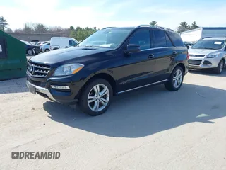 2015 Mercedes-Benz M ML 350 with VIN 4JGDA5HB3FA498372, listed as a IAAI auction lot 42097380 with 91,200 mi miles. Bid and sale history available at carsss.com. Image 16.