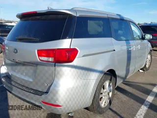 2016 Kia Sedona LX with VIN KNDMB5C11G6188015, listed as a IAAI auction lot 41580251 with 87,888 mi miles. Bid and sale history available at carsss.com. Image 4.