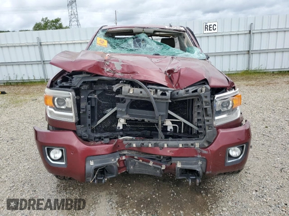 2015 GMC Sierra 2500HD Denali z VIN 1GT120E81FF157605, wystawiony jako Copart lot #48822405 z przebiegiem 135 338 mil mil oraz Szkoda całkowita • Salvage title. Historia ofert i sprzedaży dostępna na DreamBid. Obrazek 5.