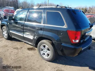 2006 Jeep Grand Cherokee Overland with VIN 1J8HR682X6C323876, listed as a IAAI auction lot 41478143 with 156,075 mi miles. Bid and sale history available at carsss.com. Image 3.