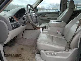 2008 Chevrolet Suburban LTZ with VIN 3GNFK16308G105020, listed as a Copart auction lot 51494565 with 190,246 mi miles and Salvage Title. Bid and sale history available at carsss.com. Image 7.