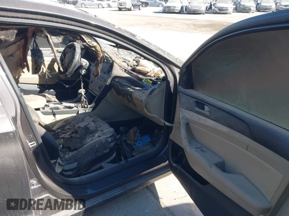 2015 Hyundai Sonata SE z VIN 5NPE24AF2FH242620, wystawiony jako IAAI lot #37029656 z przebiegiem 102 945 mil mil oraz . Historia ofert i sprzedaży dostępna na DreamBid. Obrazek 5.