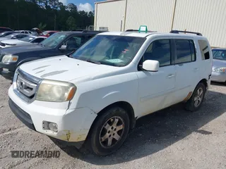 2011 Honda Pilot EX-L with VIN 5FNYF4H56BB037809, listed as a IAAI auction lot 42143553 with 230,873 mi miles. Bid and sale history available at carsss.com. Image 17.