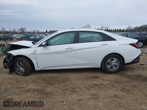 2024 Hyundai Elantra SE with VIN KMHLL4DG2RU786744, listed as a IAAI auction lot 41510735 with 8,221 mi miles and . Bid and sale history available at DreamBid. Image 14.