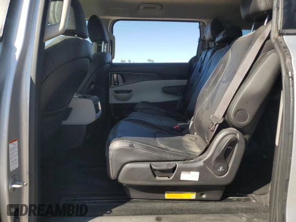 2022 Kia Carnival LXS with VIN KNDNB4H38N6096583, listed as a Copart auction lot 76665434 with 90,028 mi miles and Non Repairable. Bid and sale history available at carsss.com. Image 11.