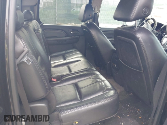 2008 GMC Sierra Denali z VIN 2GTEK638681161702, wystawiony jako IAAI lot #42078538 z przebiegiem Nie podano mil oraz . Historia ofert i sprzedaży dostępna na DreamBid. Obrazek 8.