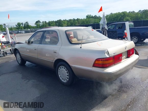 1991 Lexus LS z VIN JT8UF11E6M0097547, wystawiony jako IAAI lot #42224368 z przebiegiem 118 474 mil mil oraz . Historia ofert i sprzedaży dostępna na DreamBid. Obrazek 3.