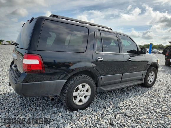 2011 Ford Expedition XL with VIN 1FMJU1G55BEF00267, listed as a Copart auction lot 61445035 with 228,536 mi miles and Salvage title. Bid and sale history available at DreamBid. Image 3.