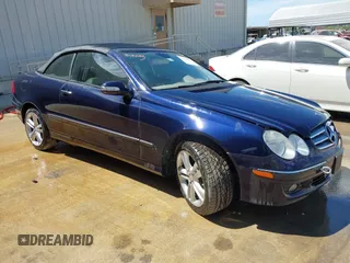 2009 Mercedes-Benz CLK 350 z VIN WDBTK56F69T109623, wystawiony jako IAAI lot #42692297 z przebiegiem 111 140 mil mil oraz . Historia ofert i sprzedaży dostępna na DreamBid. Obrazek 1.