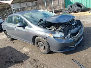2013 Honda Civic LX z VIN 19XFB2F57DE211132, wystawiony jako IAAI lot #41505072 z przebiegiem 136 269 mil mil oraz . Historia ofert i sprzedaży dostępna na DreamBid. Obrazek 1.