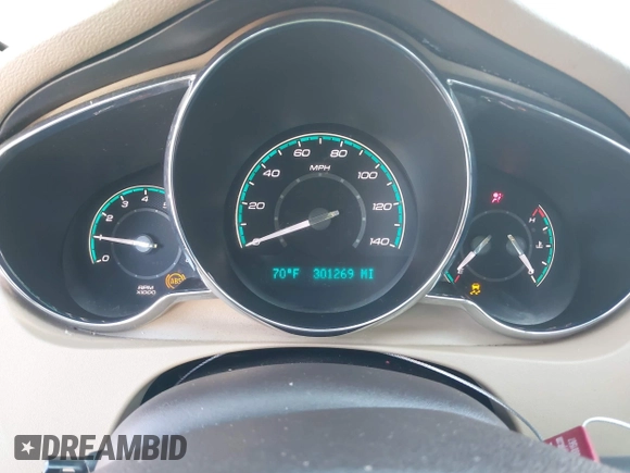 2012 Chevrolet Malibu 1LT with VIN 1G1ZC5E0XCF260663, listed as a IAAI auction lot 42076085 with 301,269 mi miles and . Bid and sale history available at DreamBid. Image 7.