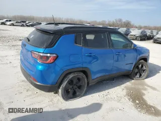 2019 Jeep Compass Altitude with VIN 3C4NJCBB8KT692274, listed as a Copart auction lot 49215135 with 84,503 mi miles and Salvage title. Bid and sale history available at DreamBid. Image 3.