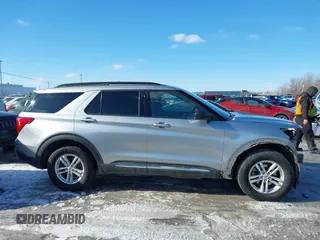 2020 Ford Explorer XLT z VIN 1FMSK8DH1LGC07778, wystawiony jako IAAI lot #41526657 z przebiegiem 65 299 mil mil oraz . Historia ofert i sprzedaży dostępna na DreamBid. Obrazek 14.