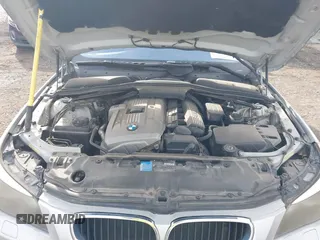 2006 BMW 5 Series 530xi with VIN WBANN73506CN01479, listed as a IAAI auction lot 40933082 with 200,464 mi miles and . Bid and sale history available at carsss.com. Image 10.