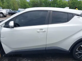 2019 Toyota C-HR XLE z VIN NMTKHMBX9KR095031, wystawiony jako IAAI lot #42191087 z przebiegiem 102 167 mil mil oraz . Historia ofert i sprzedaży dostępna na DreamBid. Obrazek 15.