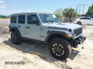 2024 Jeep Wrangler Rubicon with VIN 1C4PJXFG3RW295565, listed as a IAAI auction lot 42026211 with 5,661 mi miles. Bid and sale history available at carsss.com. Image 14.