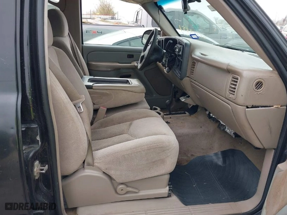 2006 Chevrolet Silverado 1500 LS with VIN 2GCEK13VX61299300, listed as a IAAI auction lot 41742351 with 194,576 mi miles. Bid and sale history available at carsss.com. Image 5.