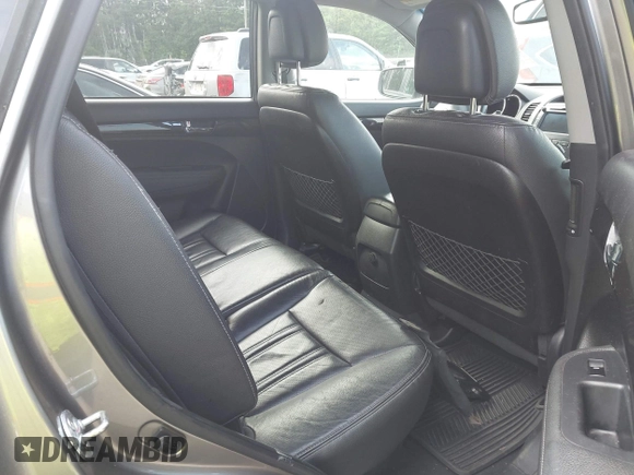 2013 Kia Sorento EX z VIN 5XYKUDA65DG413913, wystawiony jako IAAI lot #42256920 z przebiegiem 115 829 mil mil oraz . Historia ofert i sprzedaży dostępna na DreamBid. Obrazek 8.