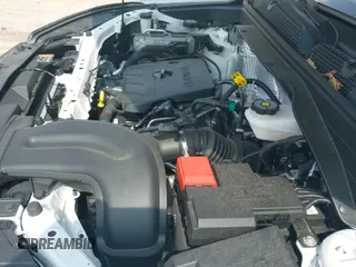 2025 Chevrolet TrailBlazer LT with VIN KL79MRSL8SB110094, listed as a IAAI auction lot 43202077 with 3,860 mi miles and . Bid and sale history available at DreamBid. Image 19.