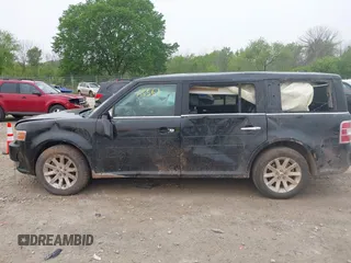 2010 Ford Flex SEL z VIN 2FMHK6CC2ABB29746, wystawiony jako IAAI lot #42365561 z przebiegiem 253 280 mil mil oraz . Historia ofert i sprzedaży dostępna na DreamBid. Obrazek 14.