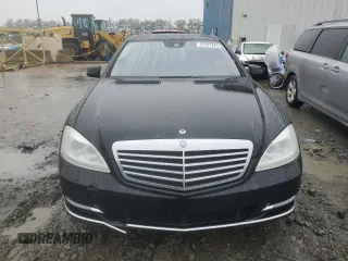 2012 Mercedes-Benz S 550 z VIN WDDNG9EB6CA446562, wystawiony jako Copart lot #57227275 z przebiegiem 124 347 mil mil oraz Czysty tytuł • Clean title. Historia ofert i sprzedaży dostępna na DreamBid. Obrazek 5.