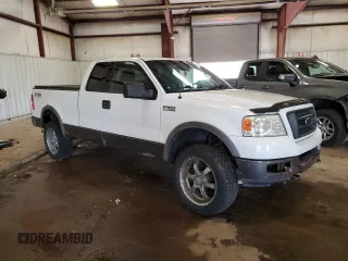 2004 Ford F-150 XLT with VIN 1FTPX14514NA78771, listed as a Copart auction lot 61969435 with 161,124 mi miles and Clean title. Bid and sale history available at DreamBid. Image 4.