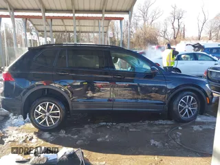 2021 Volkswagen Tiguan S with VIN 3VV0B7AXXMM118642, listed as a IAAI auction lot 41265544 with 35,410 mi miles. Bid and sale history available at carsss.com. Image 13.