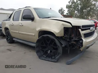 2007 Chevrolet Avalanche LS z VIN 3GNEC12017G110617, wystawiony jako IAAI lot #42108443 z przebiegiem 183 836 mil mil oraz . Historia ofert i sprzedaży dostępna na DreamBid. Obrazek 1.