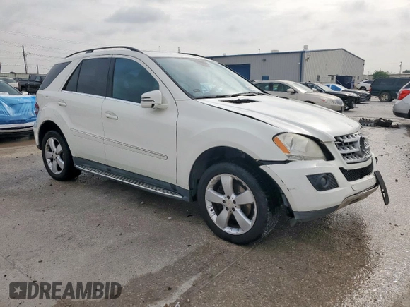 2011 Mercedes-Benz M 350 z VIN 4JGBB5GB2BA634586, wystawiony jako Copart lot #56959875 z przebiegiem 145 893 mil mil oraz Szkoda całkowita • Salvage title. Historia ofert i sprzedaży dostępna na DreamBid. Obrazek 4.