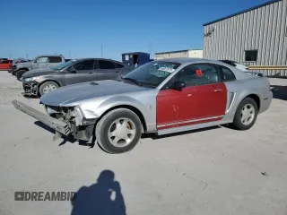 2001 Ford Mustang Standard with VIN 1FAFP40441F126933, listed as a Copart auction lot 49307575 with 95,764 mi miles and Salvage Title. Bid and sale history available at carsss.com. Image 1.