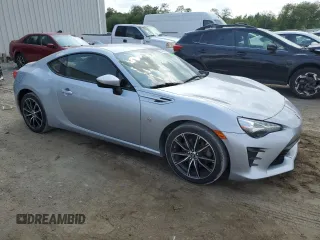 2017 Toyota 86 with VIN JF1ZNAA13H9704020, listed as a Copart auction lot 54116964 with 61,650 mi miles. Bid and sale history available at carsss.com. Image 4.