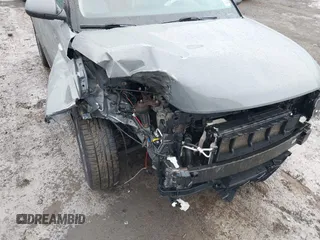 2021 Hyundai Venue Denim z VIN KMHRC8A38MU098601, wystawiony jako IAAI lot #41475810 z przebiegiem 132 647 mil mil oraz . Historia ofert i sprzedaży dostępna na DreamBid. Obrazek 6.