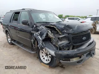 2000 Ford Expedition XLT with VIN 1FMRU15L9YLA62913, listed as a IAAI auction lot 41894751 with 1 mi miles. Bid and sale history available at carsss.com. Image 1.