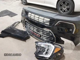2024 GMC Terrain SLT z VIN 3GKALVEGXRL338413, wystawiony jako IAAI lot #42592625 z przebiegiem 31 104 mil mil oraz . Historia ofert i sprzedaży dostępna na DreamBid. Obrazek 12.