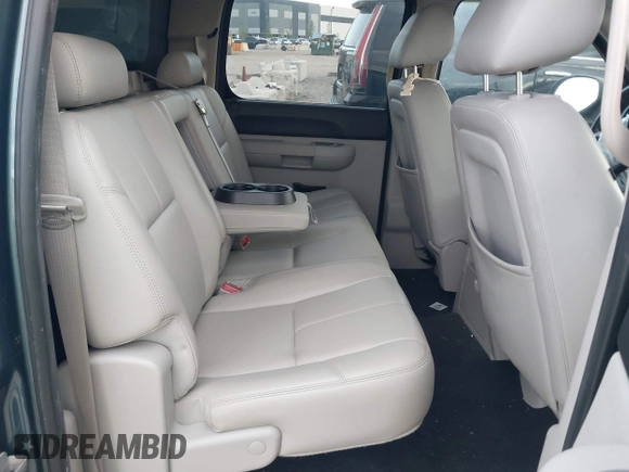 2010 Chevrolet Silverado 1500 LT with VIN 3GCRCSE06AG193321, listed as a IAAI auction lot 42018223 with 210,693 mi miles and . Bid and sale history available at DreamBid. Image 8.