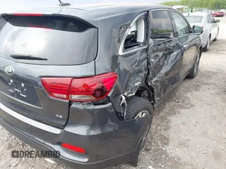 2020 Kia Sorento S z VIN 5XYPG4A5XLG690303, wystawiony jako IAAI lot #42070603 z przebiegiem 55 434 mil mil oraz . Historia ofert i sprzedaży dostępna na DreamBid. Obrazek 17.