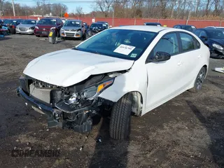 2021 Kia Forte LXS z VIN 3KPF24AD8ME273858, wystawiony jako IAAI lot #40978799 z przebiegiem 43 934 mil mil oraz . Historia ofert i sprzedaży dostępna na DreamBid. Obrazek 19.