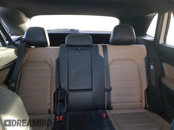 2022 Volkswagen Atlas SEL Premium R-Line with VIN 1V2FE2CA8NC218722, listed as a Copart auction lot 85142904 with 25,396 mi miles and Salvage title. Bid and sale history available at DreamBid. Image 10.