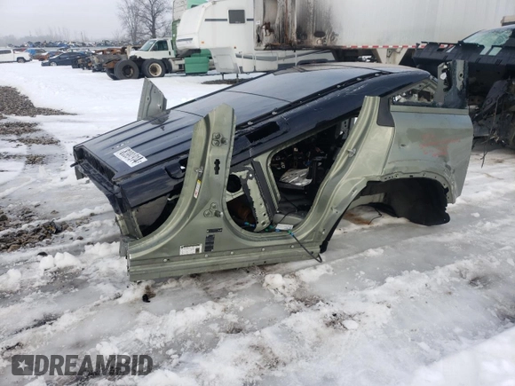 2020 Land Rover Defender HSE z VIN SALE9EEU4L2018152, wystawiony jako Copart lot #83991914 z przebiegiem Nie podano mil oraz Nie do naprawy • Non repairable. Historia ofert i sprzedaży dostępna na DreamBid. Obrazek 1.