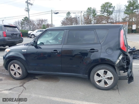 2015 Kia Soul with VIN KNDJN2A25F7118210, listed as a IAAI auction lot 41531992 with 117,759 mi miles. Bid and sale history available at carsss.com. Image 14.
