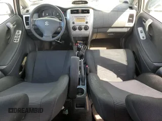 2006 Suzuki Aerio Premium z VIN JS2RA62S265305250, wystawiony jako Copart lot #48345815 z przebiegiem 127 121 mil mil oraz Czysty tytuł • Clean title. Historia ofert i sprzedaży dostępna na DreamBid. Obrazek 8.