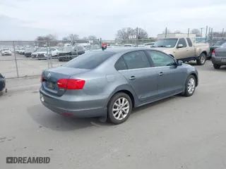 2013 Volkswagen Jetta Sedan SE w/Convenience/Sunroof with VIN 3VWDP7AJ6DM433495, listed as a IAAI auction lot 41696290 with NaN miles. Bid and sale history available at carsss.com. Image 4.