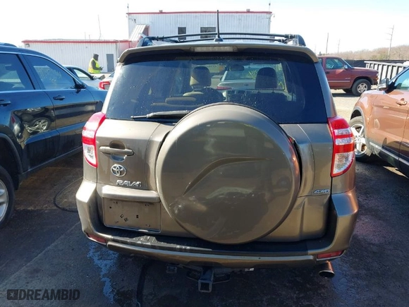 2010 Toyota RAV4 with VIN 2T3BK4DVXAW033178, listed as a IAAI auction lot 41795914 with 209,365 mi miles. Bid and sale history available at carsss.com. Image 16.