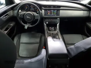 2017 Jaguar XF 35t Premium with VIN SAJBD4BV8HCY34574, listed as a Copart auction lot 79428594 with 73,256 mi miles and Clean Title. Bid and sale history available at carsss.com. Image 8.